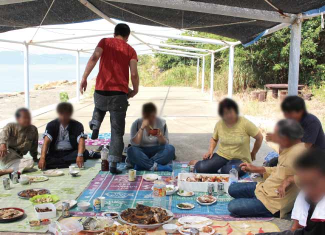 2016年 舟出浮き 無人島にて昼食